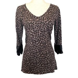 MAURICES Lightweight Animal Print Faux Leather Trim Sweater Size Medium